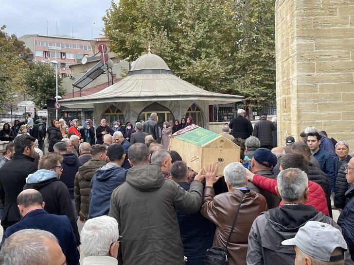 Elazığ'da öldürülen kadının cenazesi Tekirdağ'da toprağa verildi G3
