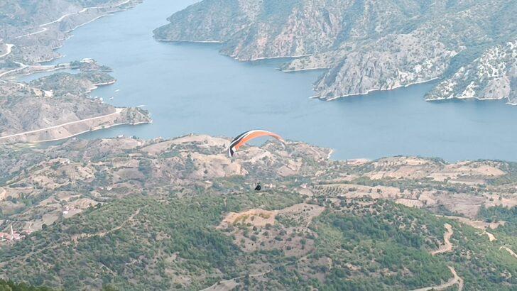 Çorum'da sporcular yamaç paraşütünü tanıtmak için uçtu G4