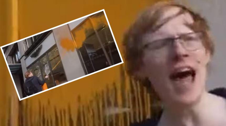 İklim aktivistlerinden bir eylem daha! Lüks markanın galerisine boyayla saldırdılar