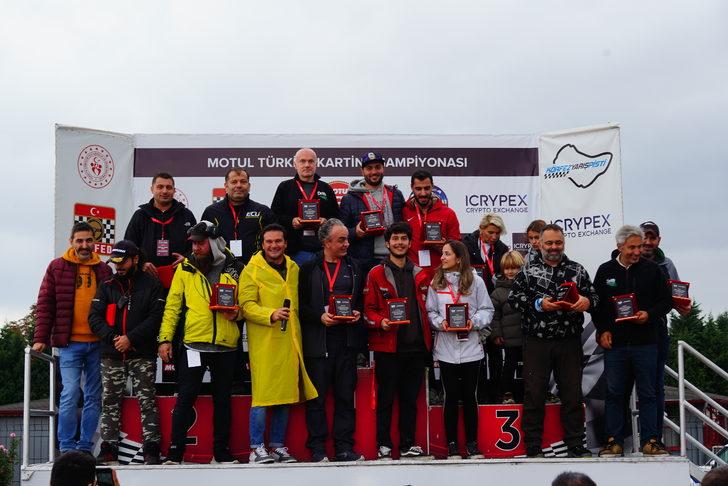 Apex Masters Türkiye Drift Şampiyonası'nın üçüncü ve son yarışı Kocaeli'de yapıldı G3