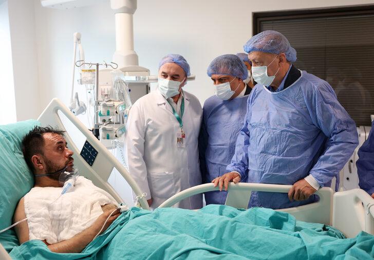 Cumhurbaşkanı Erdoğan, İstanbul'da tedavi gören madencileri ziyaret etti G1