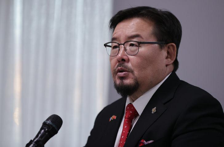 İKÇÜ'den Moğolistan Ulusal Büyük Kuralı Başkanı Gombojav'a fahri doktora unvanı G3