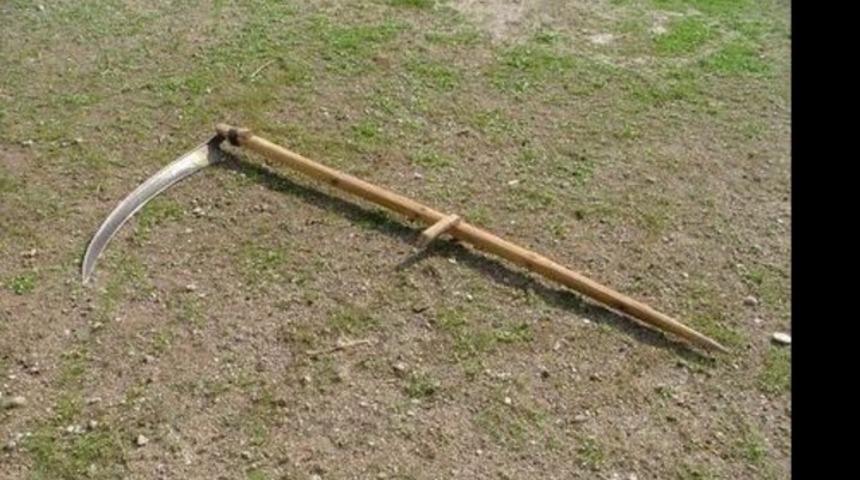 Kayınpederini tırpanla &ouml;ld&uuml;ren kişi tutuklandı