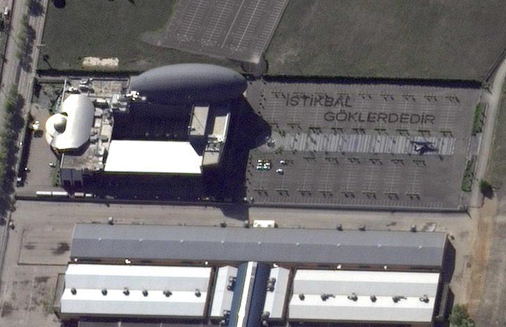 GUHEM'de bini aşkın öğrenci "İstikbal Göklerdedir" yazdı G3