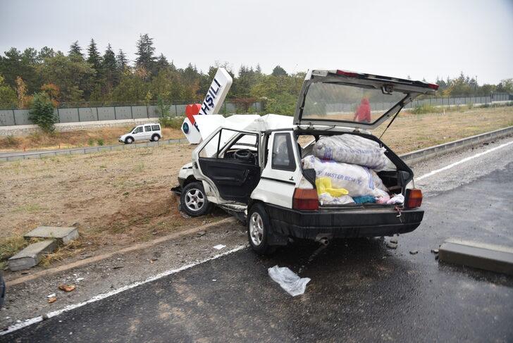 Kırıkkale'de tırla otomobilin çarpıştığı kazada 4 kişi yaralandı G5