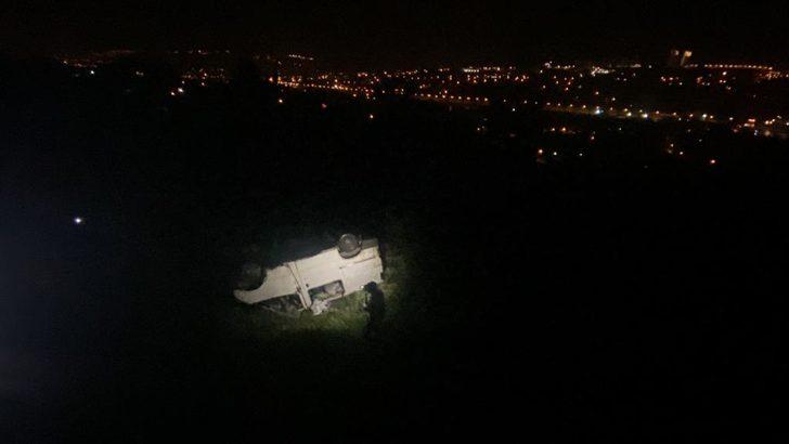 Samsun'da şarampole devrilen minibüsteki 8 kişi yaralandı G2