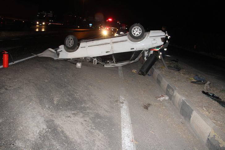 Manisa'da devrilen otomobildeki 2 kişi yaralandı G2