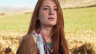 Gönül Dağı'nın Meryem'i Sevilay Gültekin mini etekli pozunu paylaştı! 'Sen neymişsin köylü kızı'