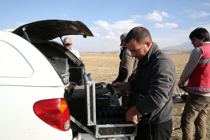 Malazgirt Savaş alanı drona entegre edilen "manyetometre cihazı" ile tespit ediliyor G2