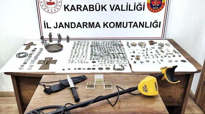 Karabük'te tarihi eser operasyonunda 5 şüpheli suçüstü yakalandı