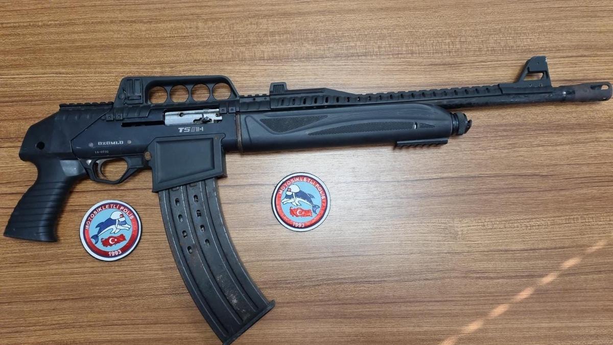 Yalova'da silah ka&ccedil;ak&ccedil;ılığı operasyonunda 22 kişi g&ouml;zaltına alındı