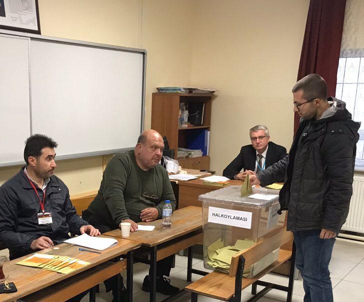 Bilecik'te bir köy mahalle olmak için referanduma gitti G2