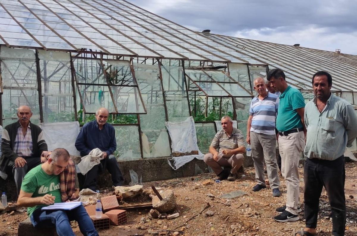 Antalya'da dolu ve fırtınadan etkilenen tarım alanlarında hasar tespiti yapılıyor