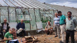 Antalya'da dolu ve fırtınadan etkilenen tarım alanlarında hasar tespiti yapılıyor