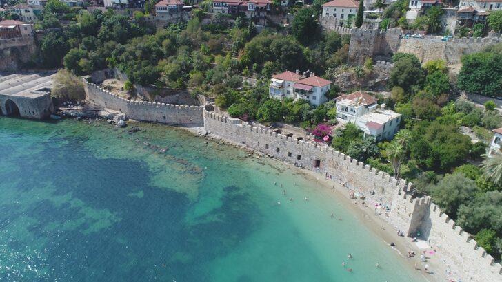 Alanya Kalesi önündeki su altı kazılarında Roma dönemine ait tersane bulundu G3