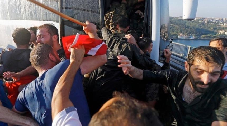 Köprüde linç edilen Harbiyelinin otopsisi: Darp, kesici alet yarası, boğulma