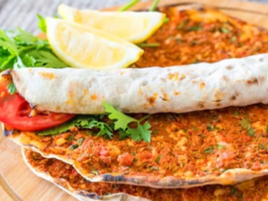 MasterChef lahmacun tarifi! Evde kolay lahmacun hamuru ve harcı nasıl yapılır, malzemeleri neler?