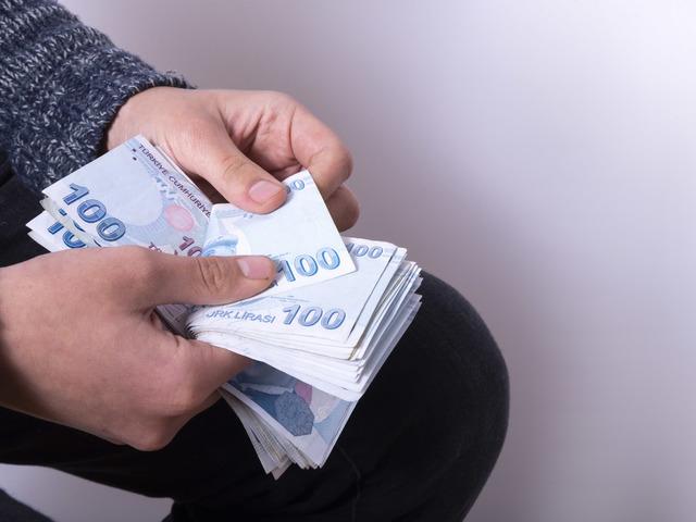 Emekli maaşı zammı 2026: Milyonlarca emeklinin g&ouml;z&uuml; kulağı Aralık ayı enflasyon verilerinde