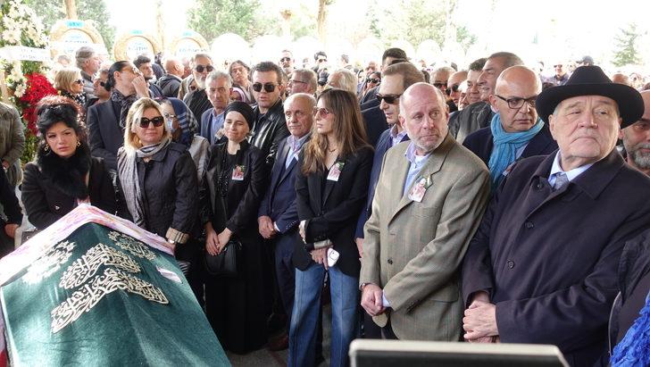 Oyuncu Billur Kalkavan son yolculuğuna uğurlandı G4