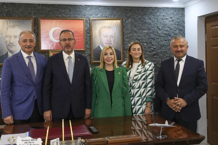 Gençlik ve Spor Bakanı Kasapoğlu, AK Parti Muğla İl Başkanlığında konuştu: G1