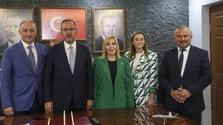 Gençlik ve Spor Bakanı Kasapoğlu, AK Parti Muğla İl Başkanlığında konuştu: