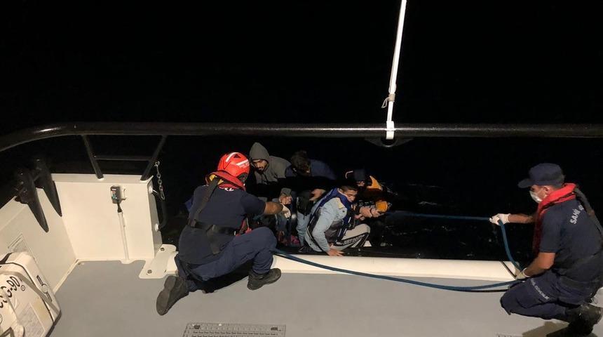 Bodrum ve Datça açıklarında 11 düzensiz göçmen kurtarıldı
