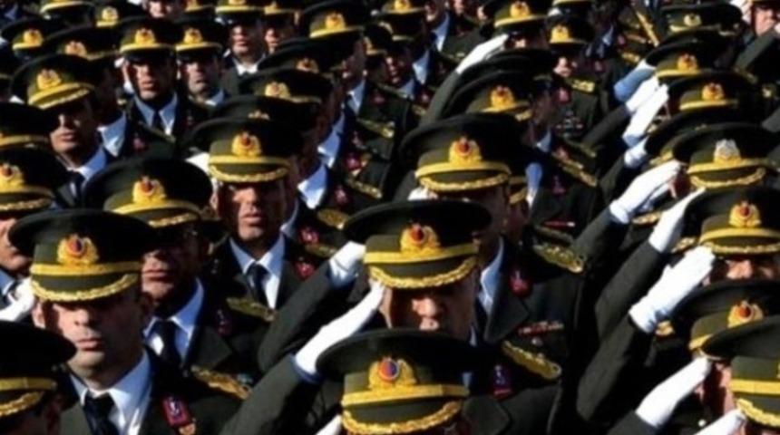 3 general 1 amiral tahliye edildi