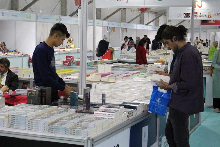 Kahramanmaraş Kitap Fuarı 4 günde 100 bin kişiyi ağırladı G3