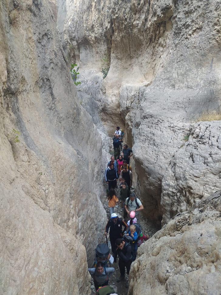 Elazığ'da 300 kişilik grup Saklıkapı Kanyonu'nu ziyaret etti G2