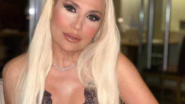 Lerzan Mutlu'dan iddialı paylaşım! Dekoltesine yorum yağdı 