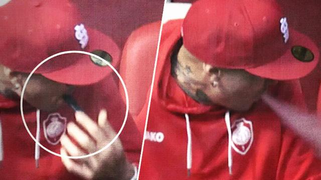 İçerim, saklamam demişti! Radja Nainggolan, yedek kulübesinde elektronik sigara içti ve kadro dışı bırakıldı!