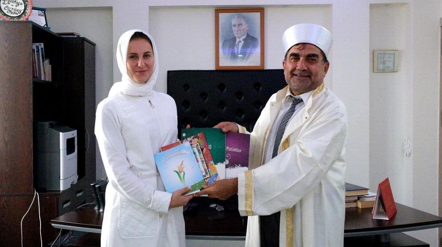 Macar kadın Mersin'de Müslüman oldu