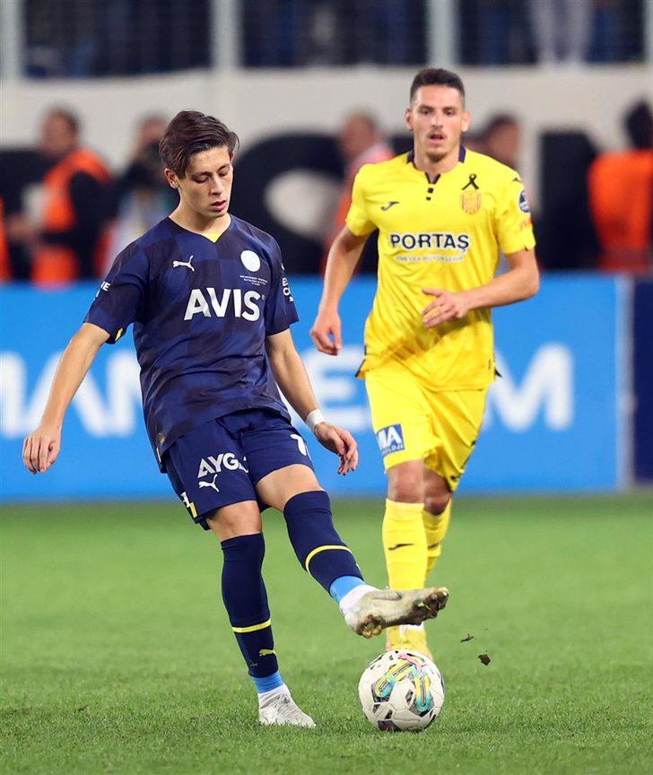 Napoli, Eljif Elmas ve Kim Min-Jae'den sonra ona da kafayı taktı! Fenerbahçeli Arda Güler'in talipleri bitmiyor... G2