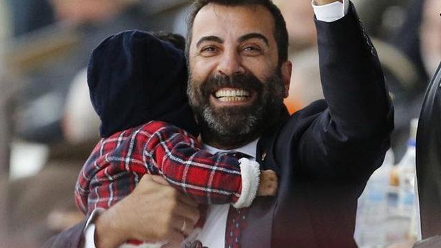 Ünlü oyuncu Emre Karayel'in 'Arap Atı' koşuda birinci geldi! Kazandığı para... 