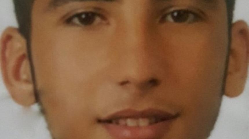 Parkta silahlı saldırıya uğrayan 16 yaşındaki &ccedil;ocuk ağır yaralandı