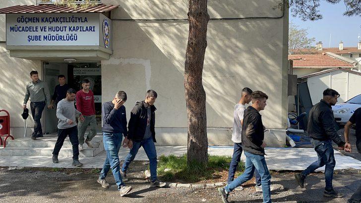 Erzincan'da 8 düzensiz göçmen yakalandı G2