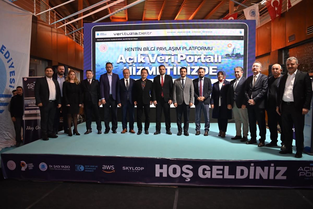 Tuzla Belediyesi A&ccedil;ık Veri Portalı kullanıma a&ccedil;ıldı