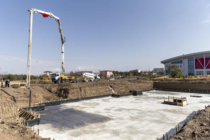 Erzurum'da 20 derslikli lise ve öğrenci pansiyonunun temeli atıldı G3