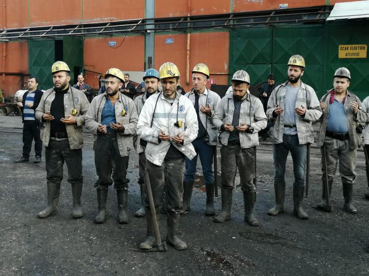 Zonguldak'taki madenciler, hayatını kaybeden meslektaşları için dua etti G3