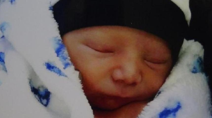 'Yeni doğan bebeğin hastanede zarar g&ouml;ren kulağı koptu' iddiası