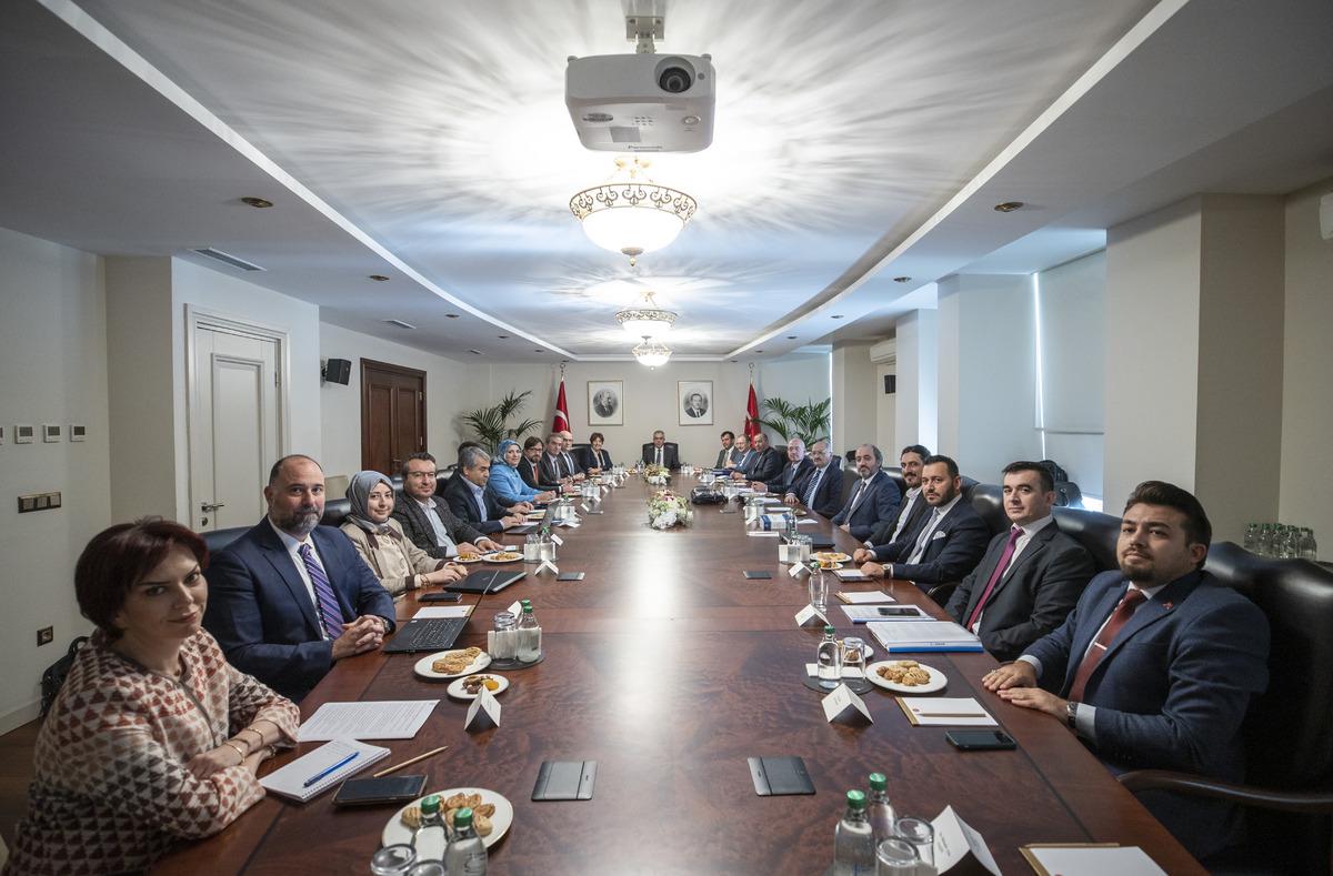 İnternette İfade &Ouml;zg&uuml;rl&uuml;ğ&uuml; ve Kişilik Haklarının Korunması &Ccedil;alıştayı yapıldı