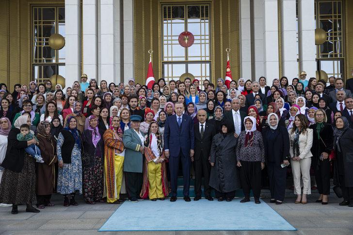 "Toprağa İz Bırakan Kadınlar Programı"nda Cumhurbaşkanı Erdoğan sürprizi G3