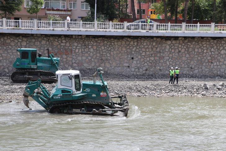 Amasya'da Yeşilırmak Nehri Temizleme, Islah ve Rekreasyon Projesi çalışmaları devam ediyor G2