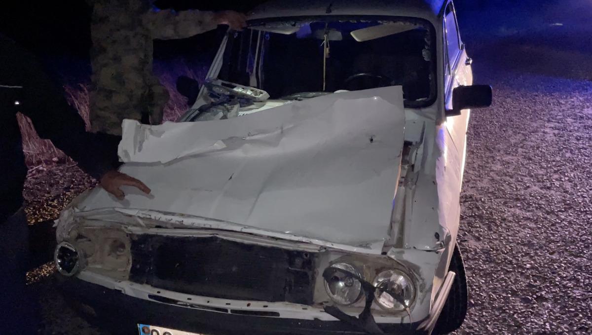 Adıyaman'da tıra &ccedil;arpan otomobildeki 6 kişi yaralandı