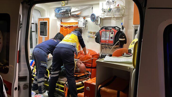 Adıyaman'da tıra çarpan otomobildeki 6 kişi yaralandı G3