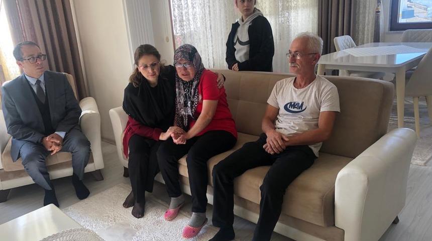 Bartın Valisi Arslan'dan hayatını kaybeden madencilerin evine taziye ziyareti