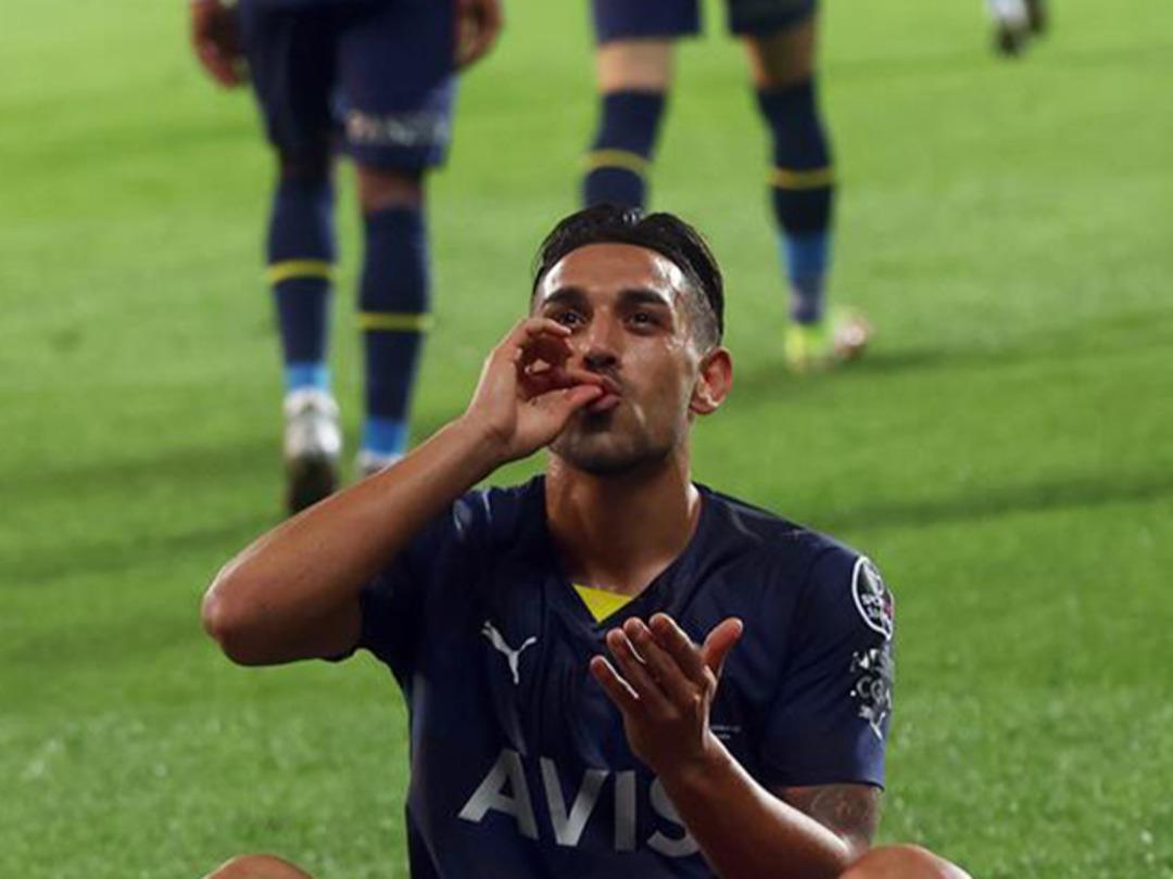 Son dakika: 'Bir hikayesi var...' Fenerbah&ccedil;eli İrfan Can Kahveci'nin gol sevincinin nedeni ortaya &ccedil;ıktı! Galatasaray ve Taylan Antalyalı...