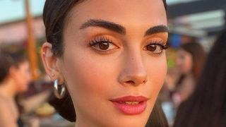 Baba dizisinin Büşra'sı Özge Yağız süper minisiyle akılları baştan aldı! Alevler havada uçuştu