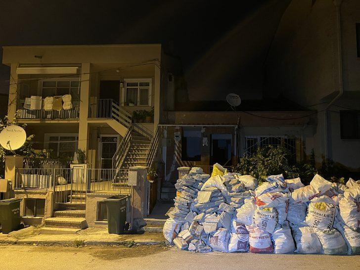 Bursa'da evlerinde sızan doğal gazdan etkilenen 4 kişi hastaneye kaldırıldı G3