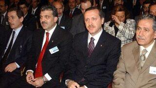 Abdüllatif Şener: Davutoğlu, Arınç ve Gül sessiz, 'Evet' derlerse suçlanacakları hissediyorlar